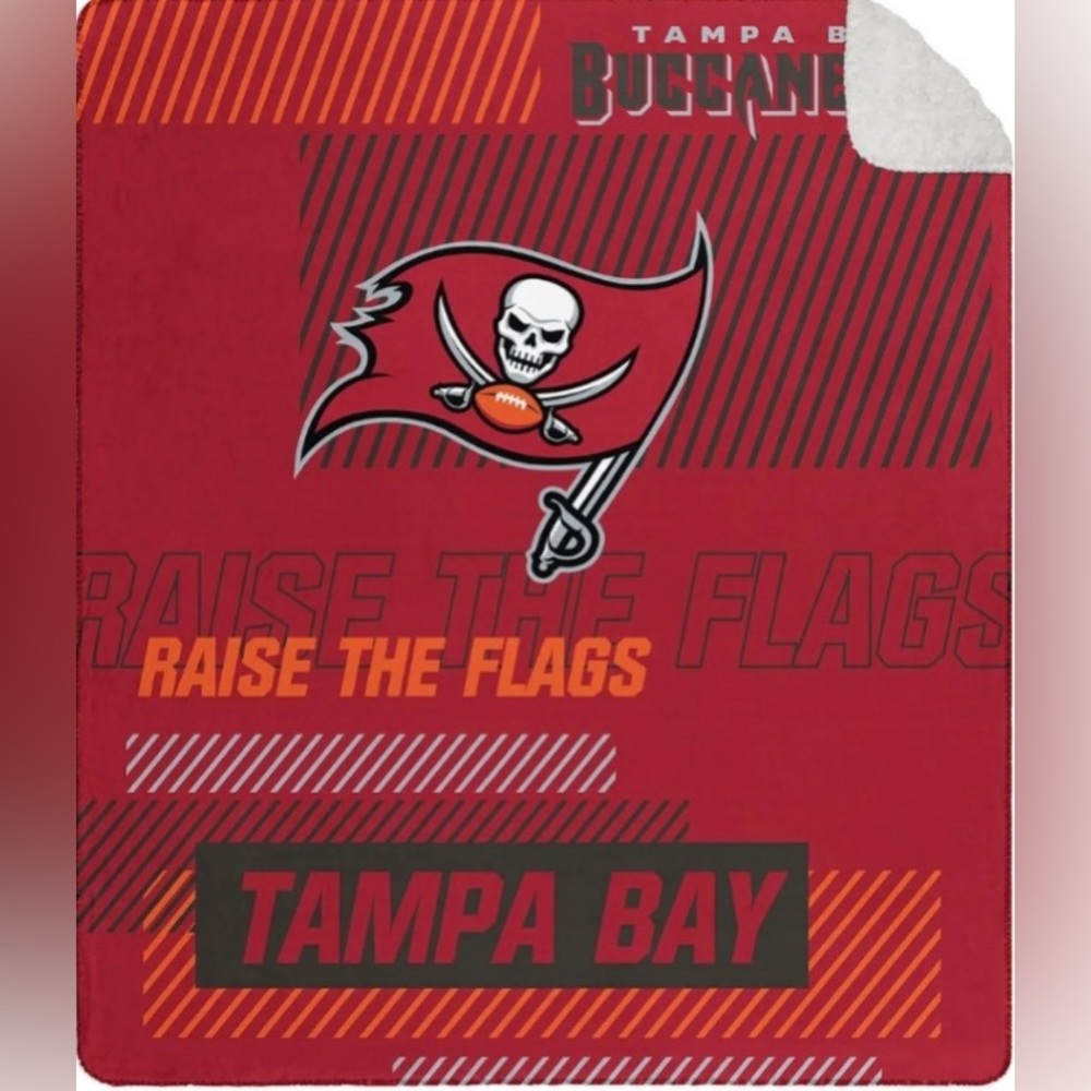 NFL Cloud Sherpa Throw, 60”x 70”, Tampa Buccaneers